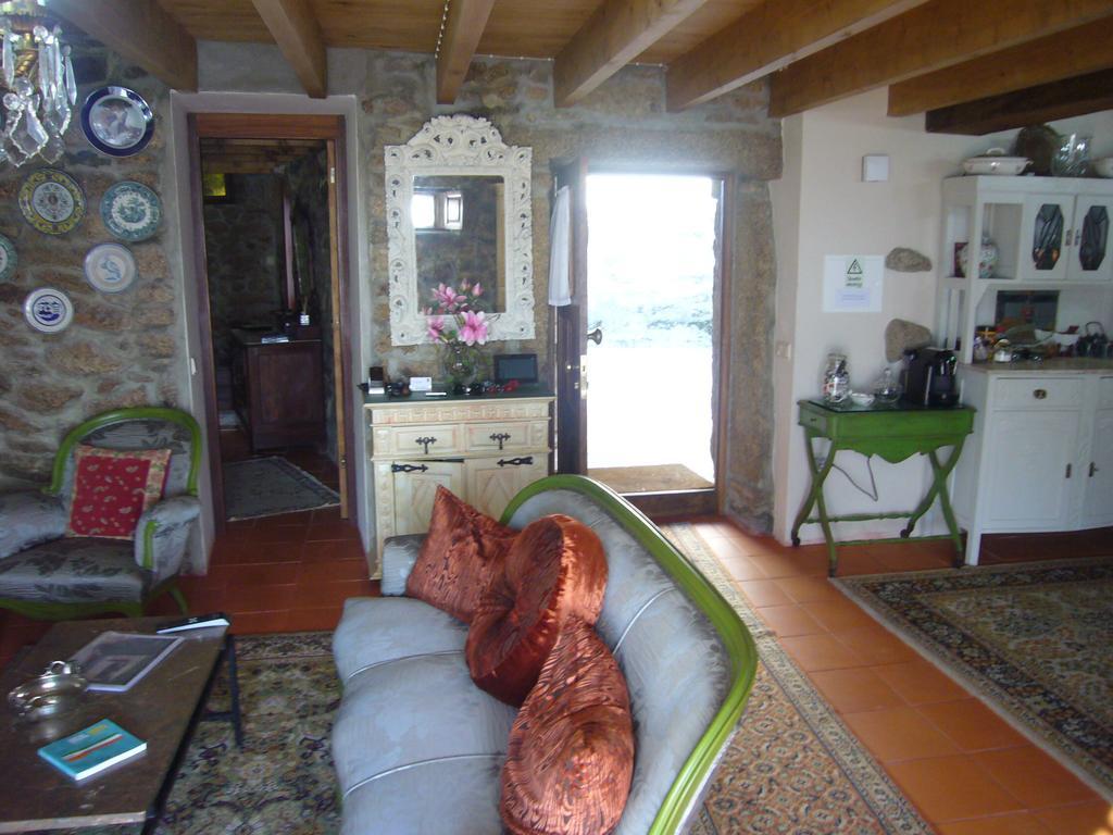 Casa Do Monge Guest House Leomil Екстериор снимка